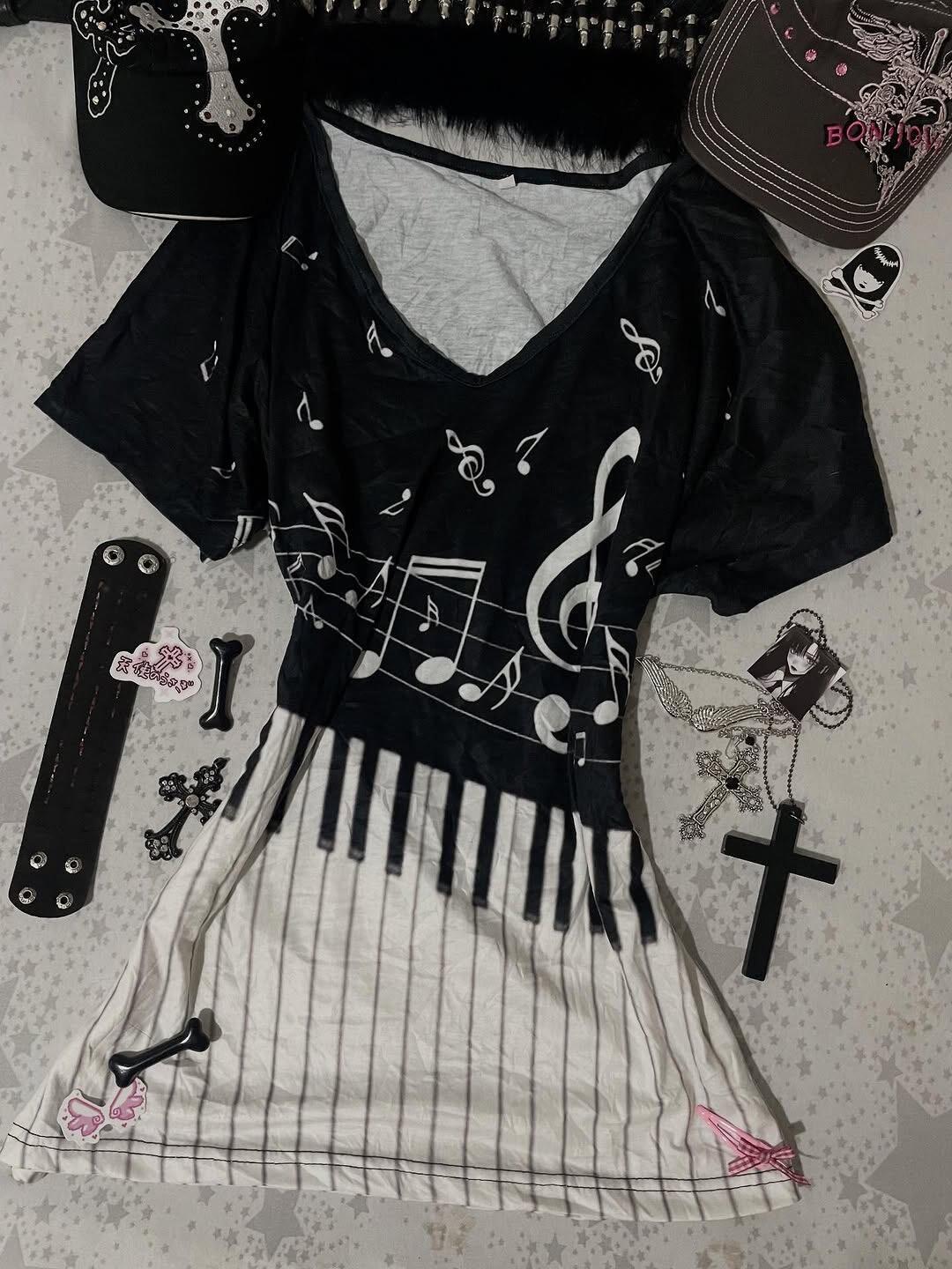 Y2K Gothic Music Tee | Piano K - огляд і ціна Audio Music Notes