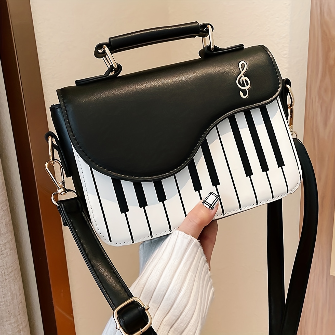 Piano Guitar Music Notes Handb - огляд і ціна Audio Music Notes